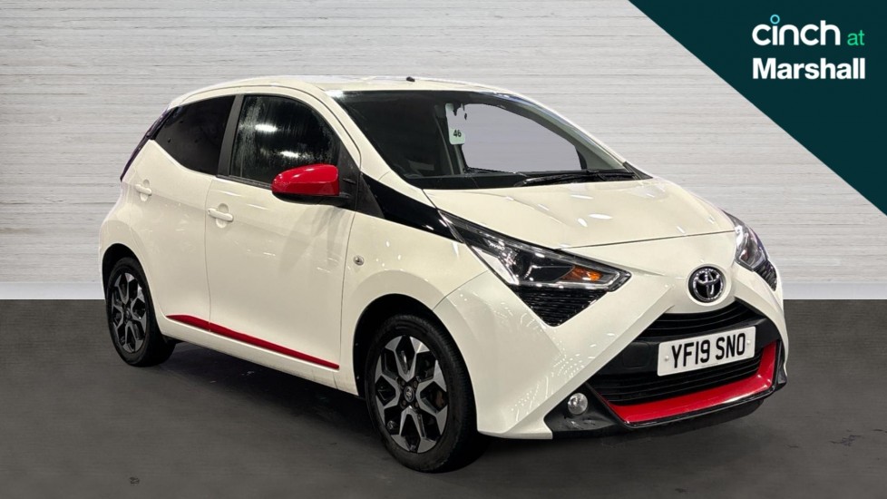 Main listing image - Toyota Aygo