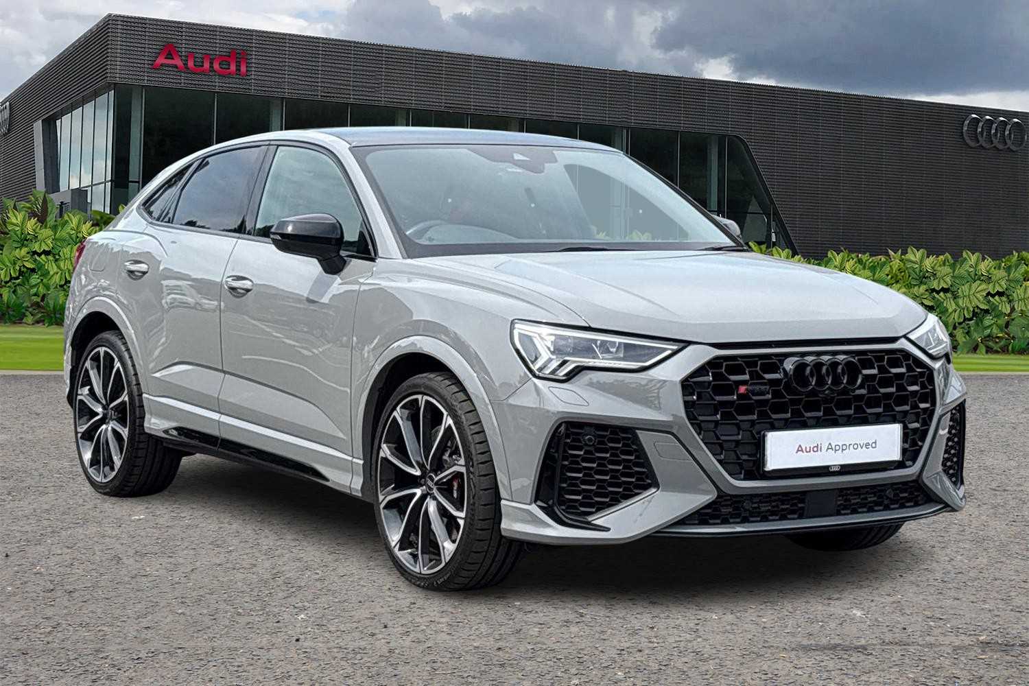 Main listing image - Audi RS Q3
