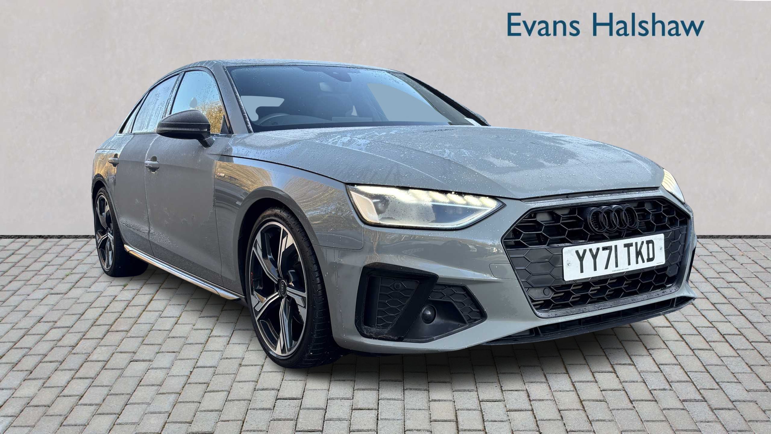 Main listing image - Audi A4