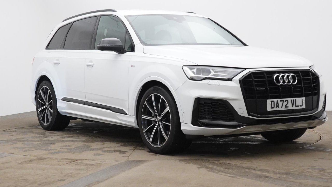 Main listing image - Audi Q7