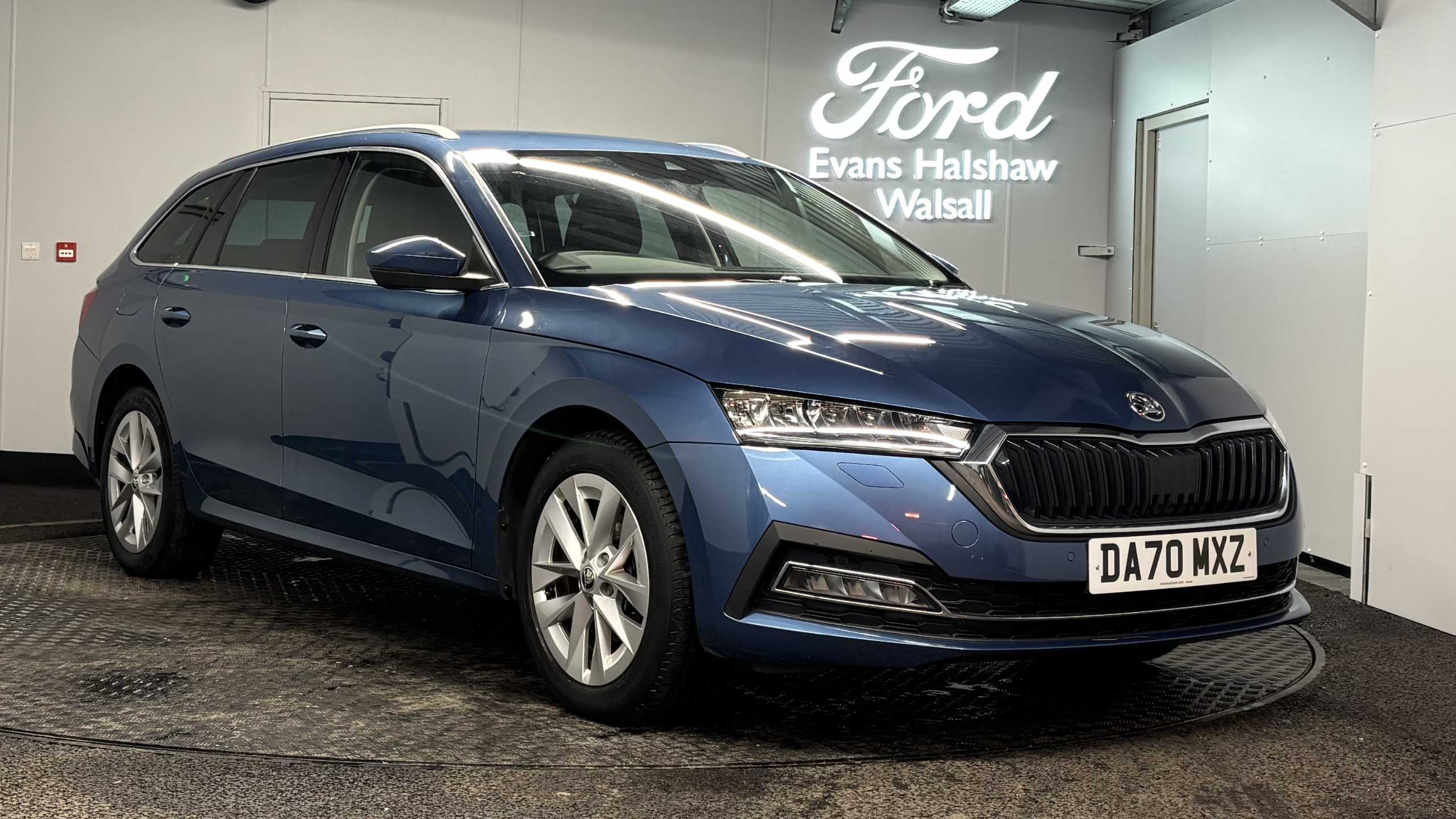 Main listing image - Skoda Octavia Estate