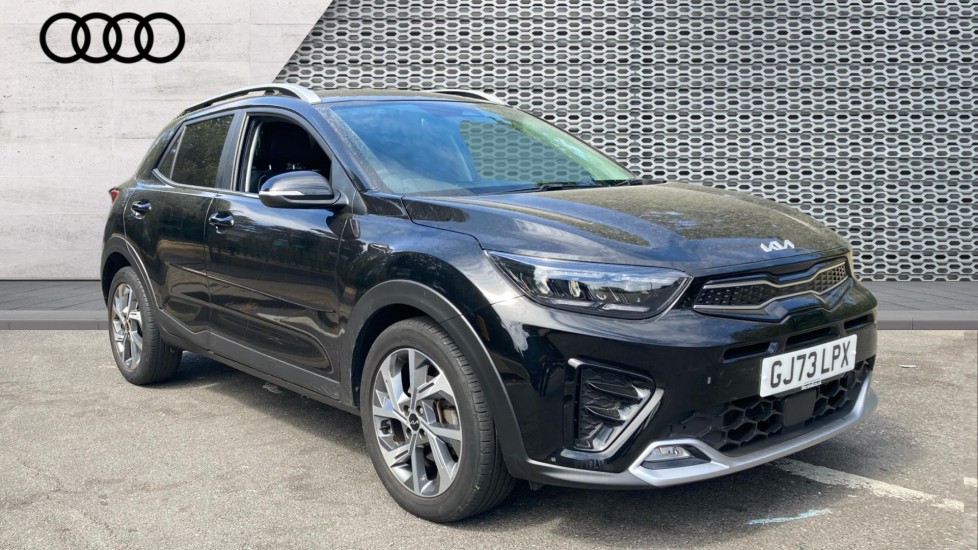 Main listing image - Kia Stonic