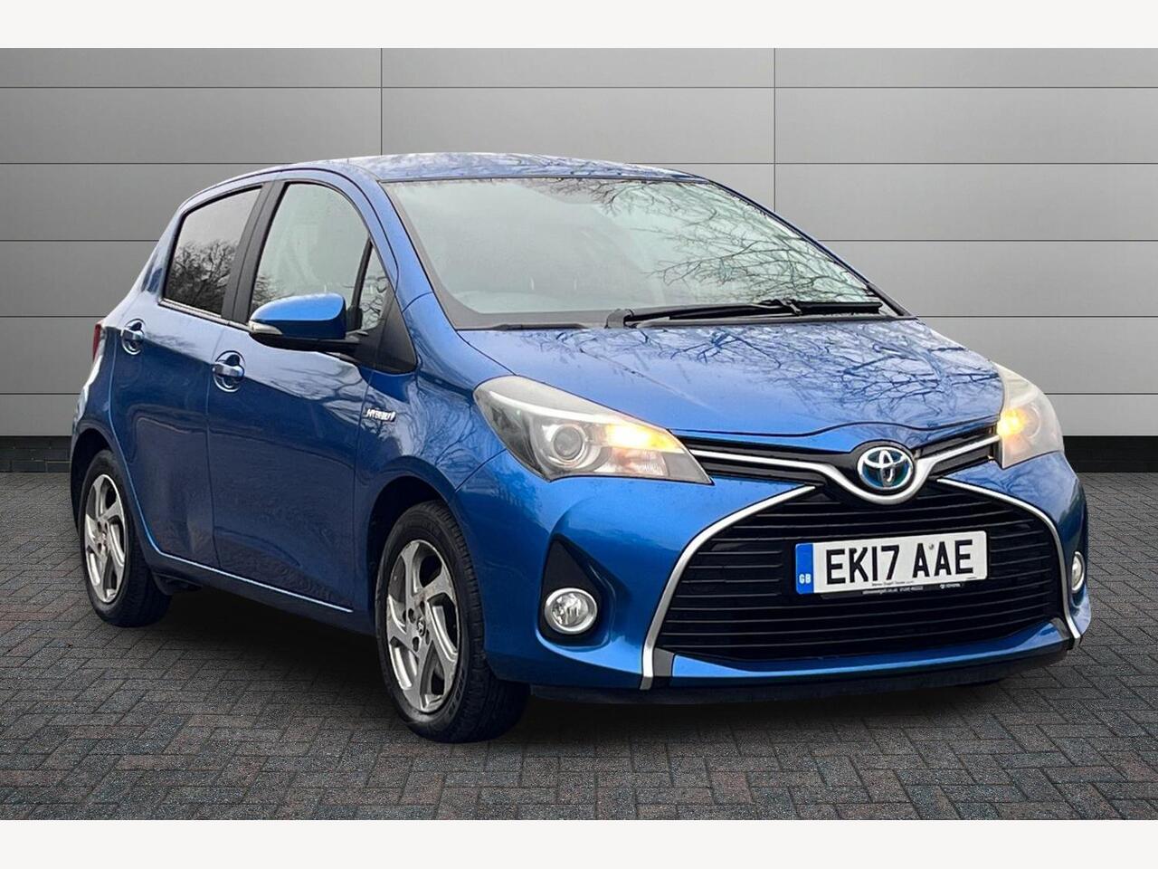 Main listing image - Toyota Yaris
