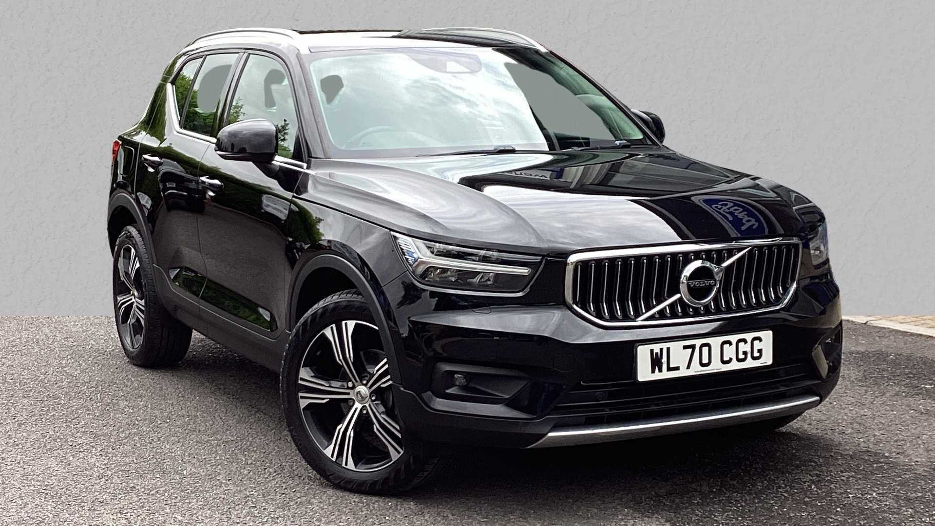 Main listing image - Volvo XC40