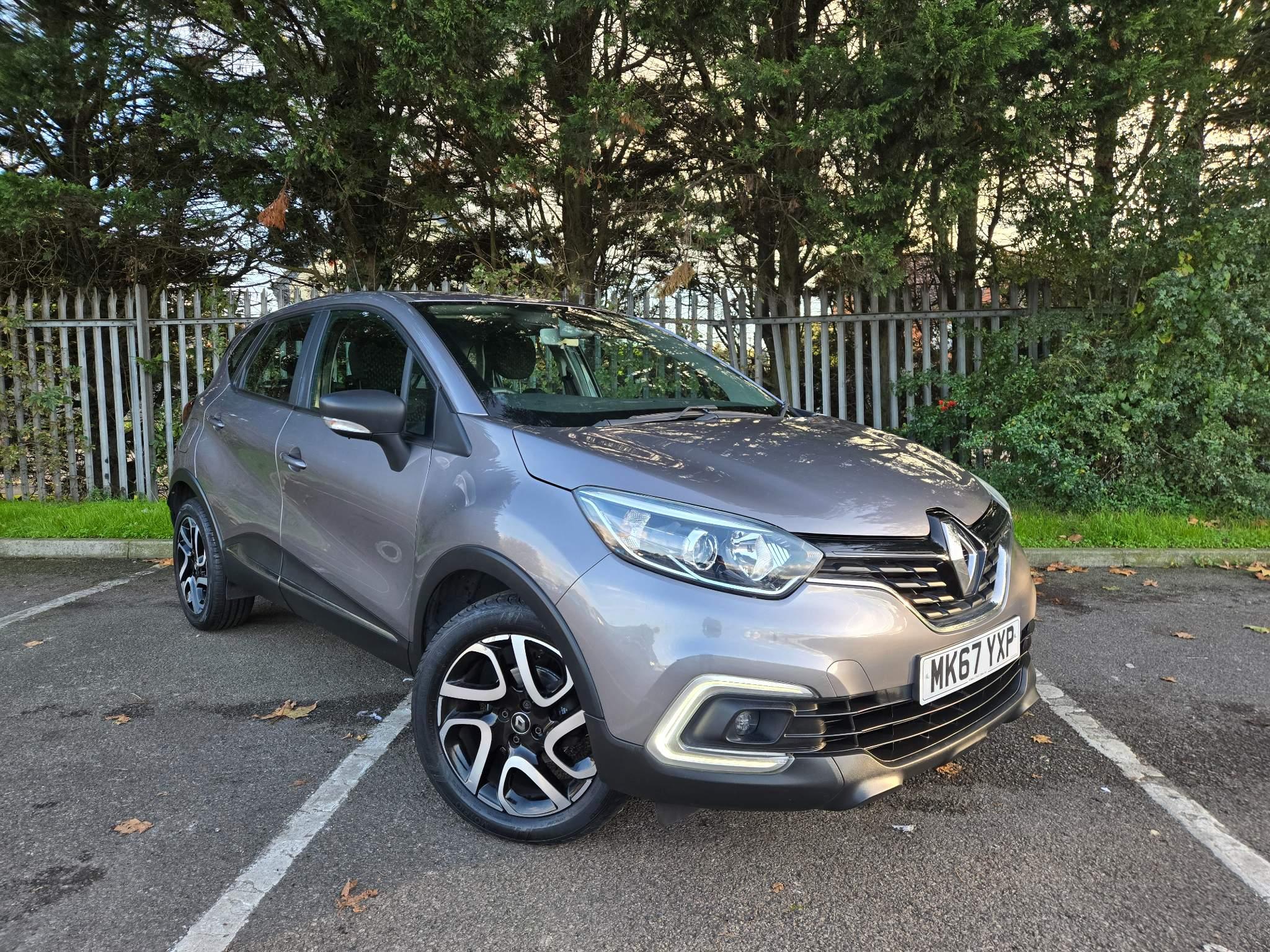 Main listing image - Renault Captur