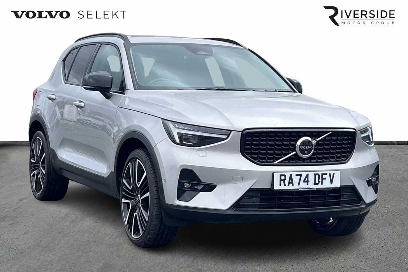 Main listing image - Volvo XC40