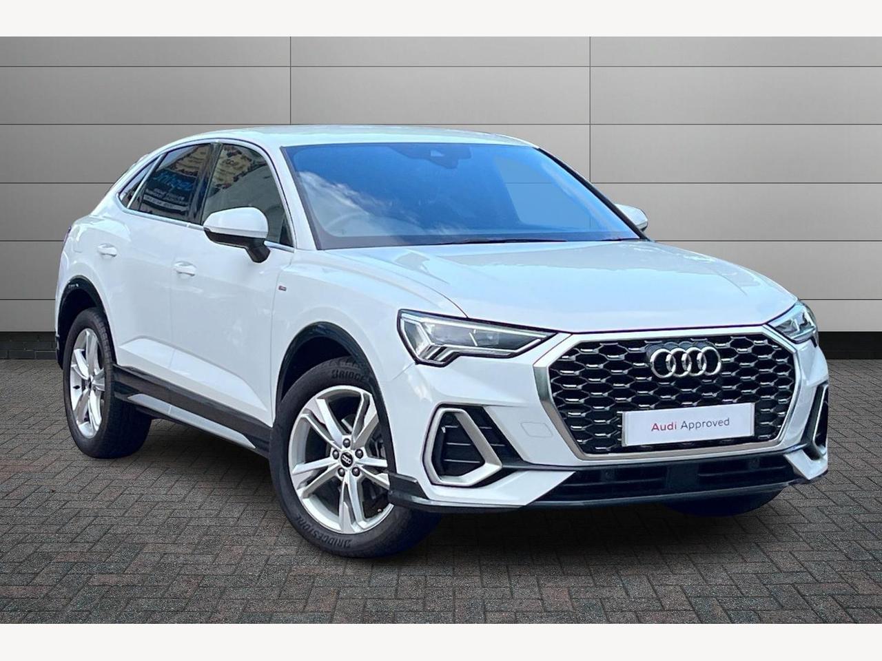Main listing image - Audi Q3