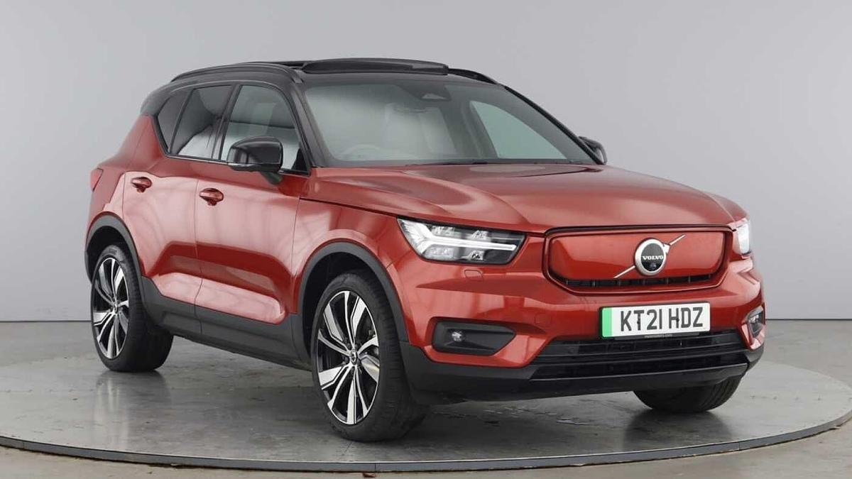 Main listing image - Volvo XC40 Recharge