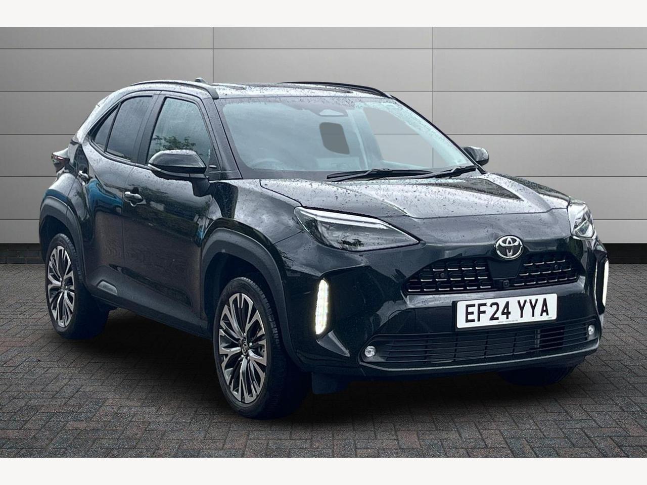 Main listing image - Toyota Yaris Cross