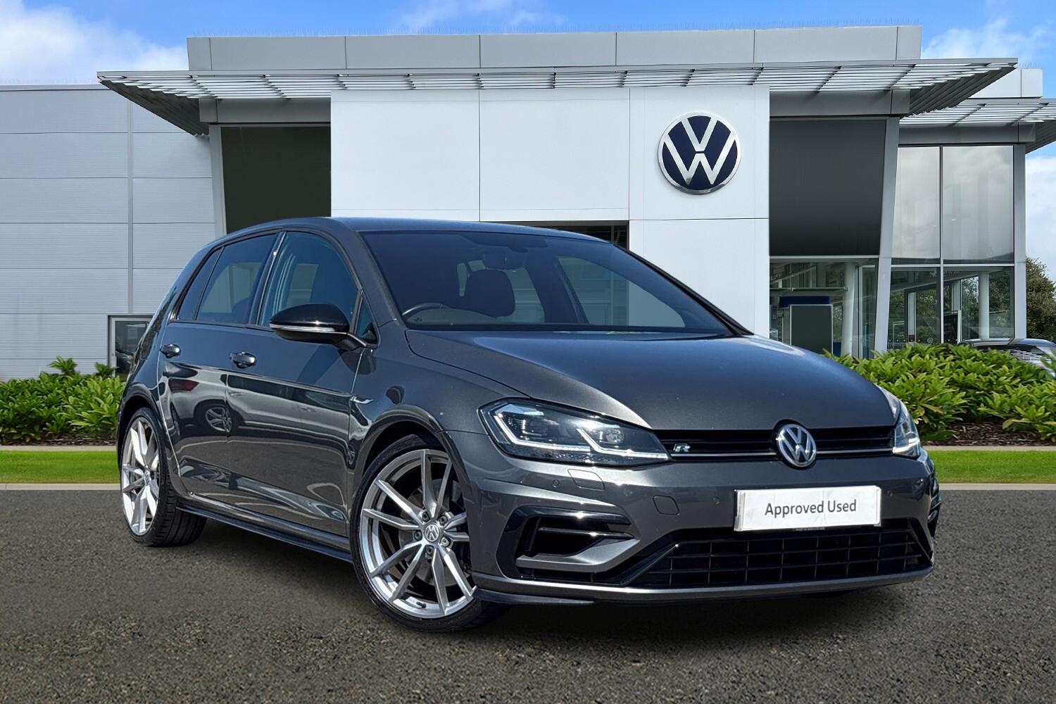 Main listing image - Volkswagen Golf