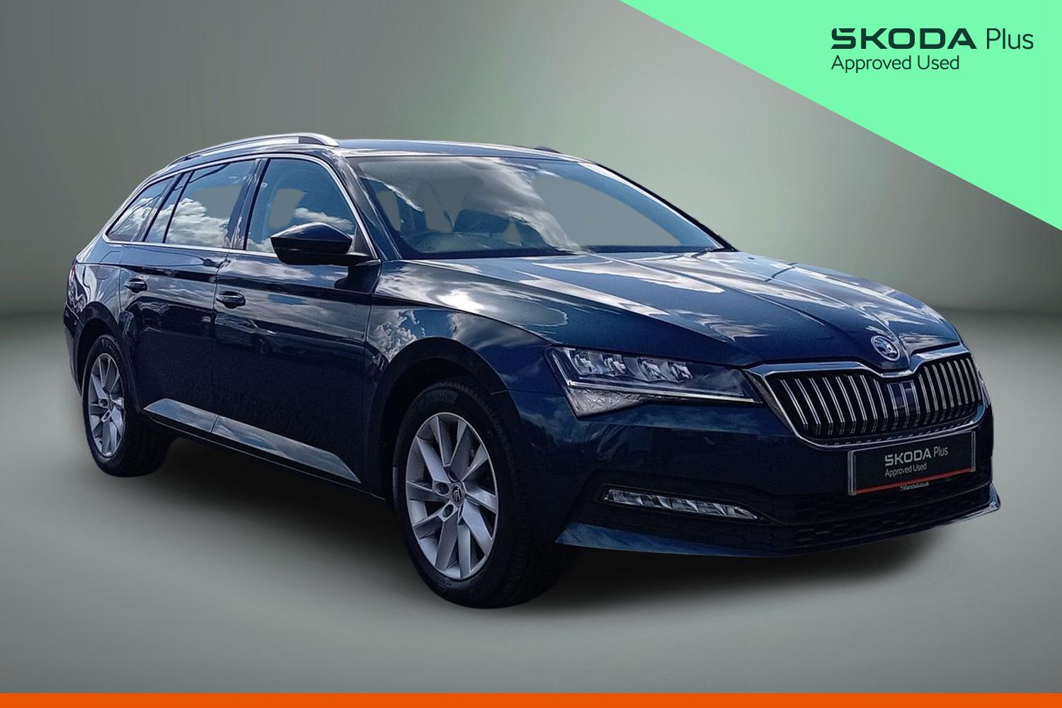 Main listing image - Skoda Superb