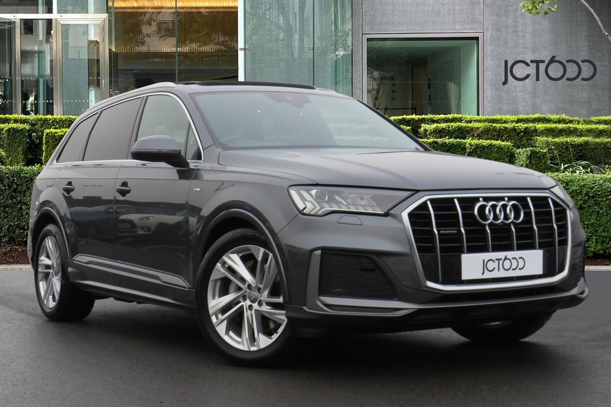 Main listing image - Audi Q7