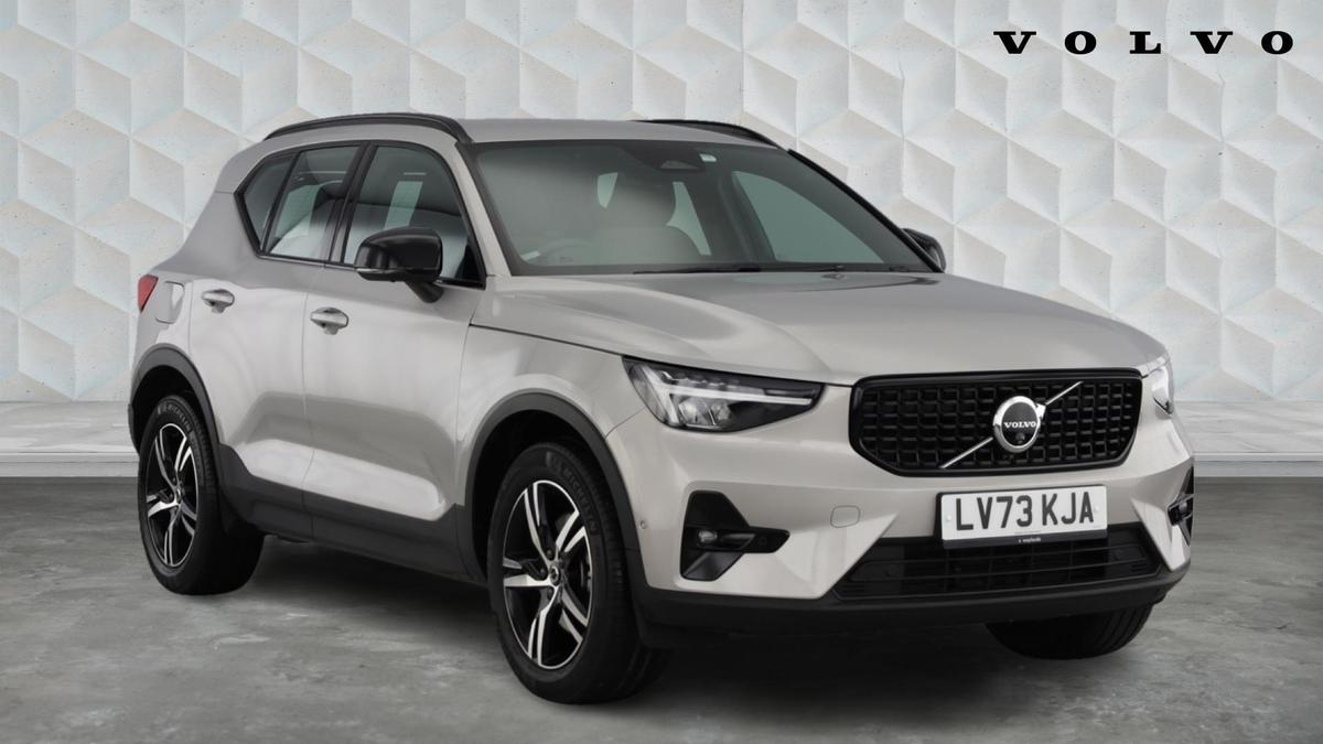 Main listing image - Volvo XC40