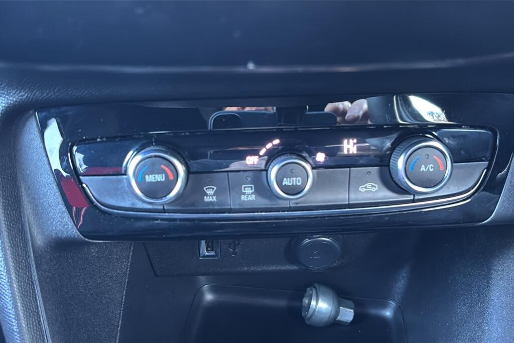 Main listing image - Vauxhall Corsa