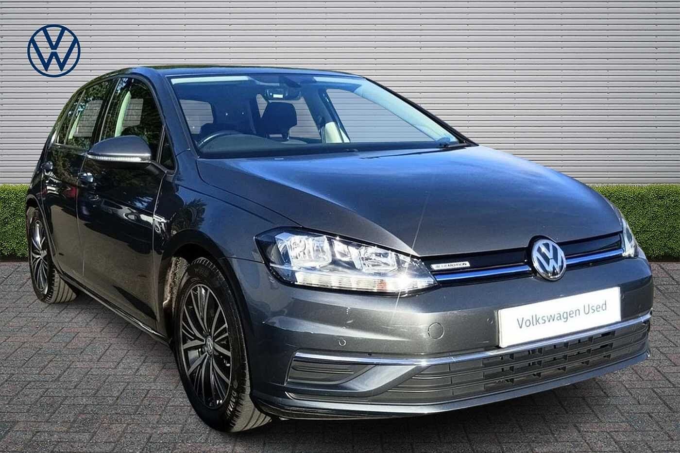 Main listing image - Volkswagen Golf