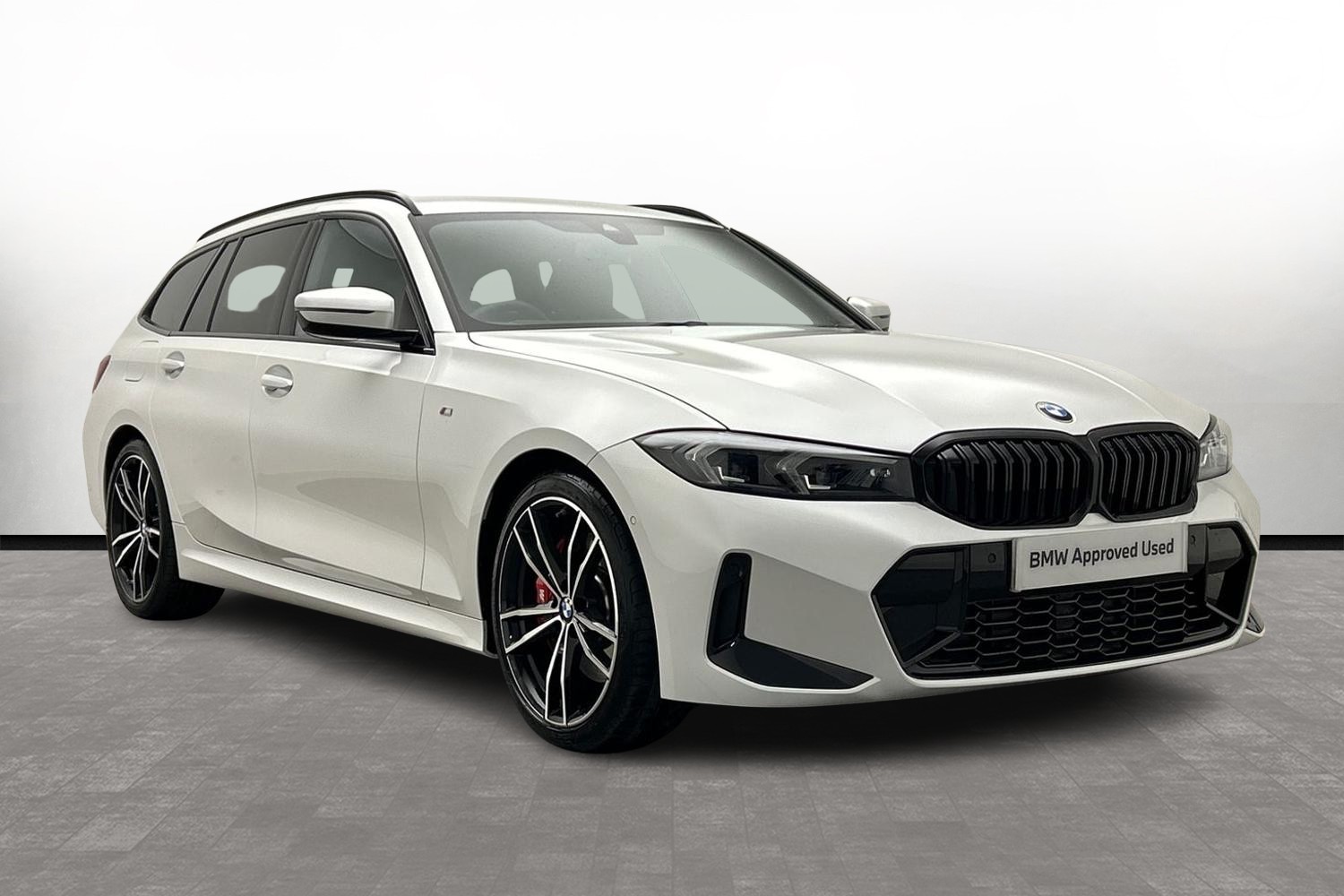 Main listing image - BMW 3 Series Touring