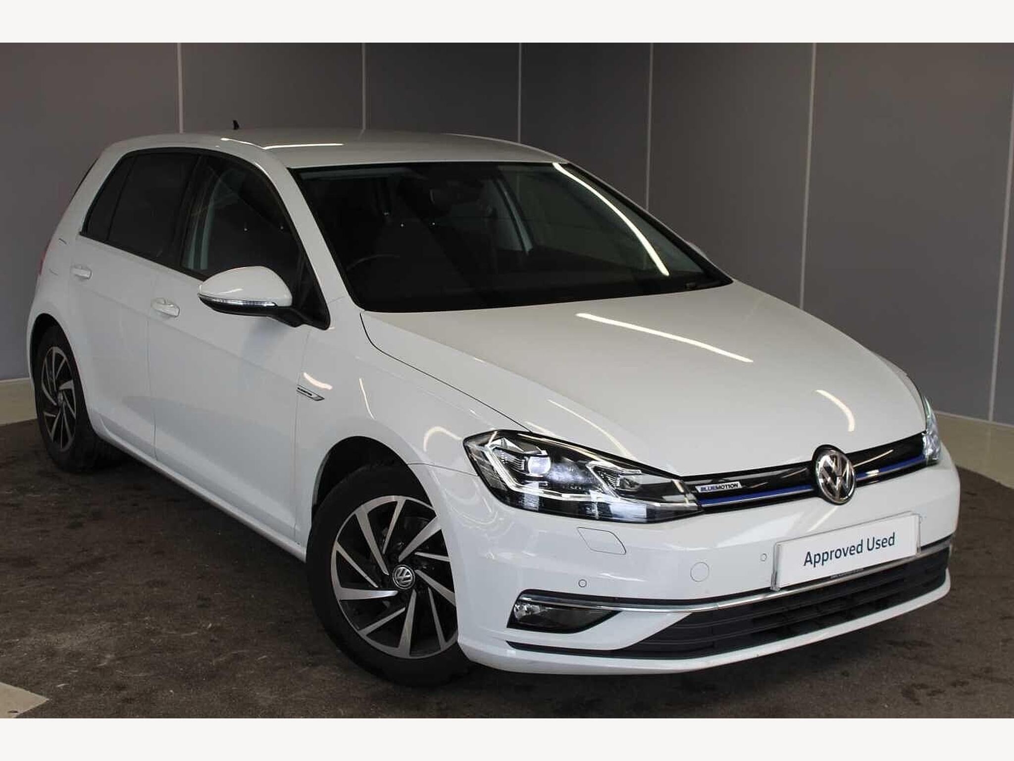 Main listing image - Volkswagen Golf