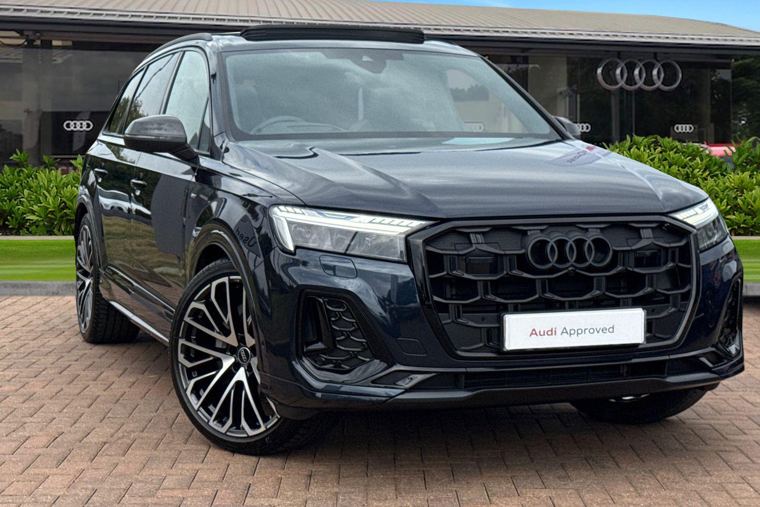 Main listing image - Audi Q7