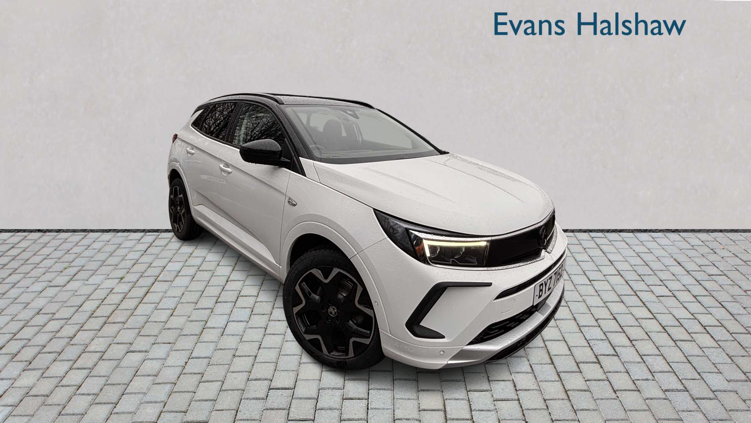 Main listing image - Vauxhall Grandland