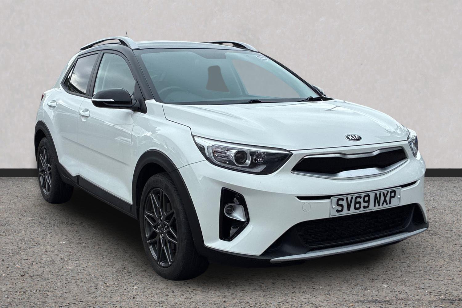 Main listing image - Kia Stonic
