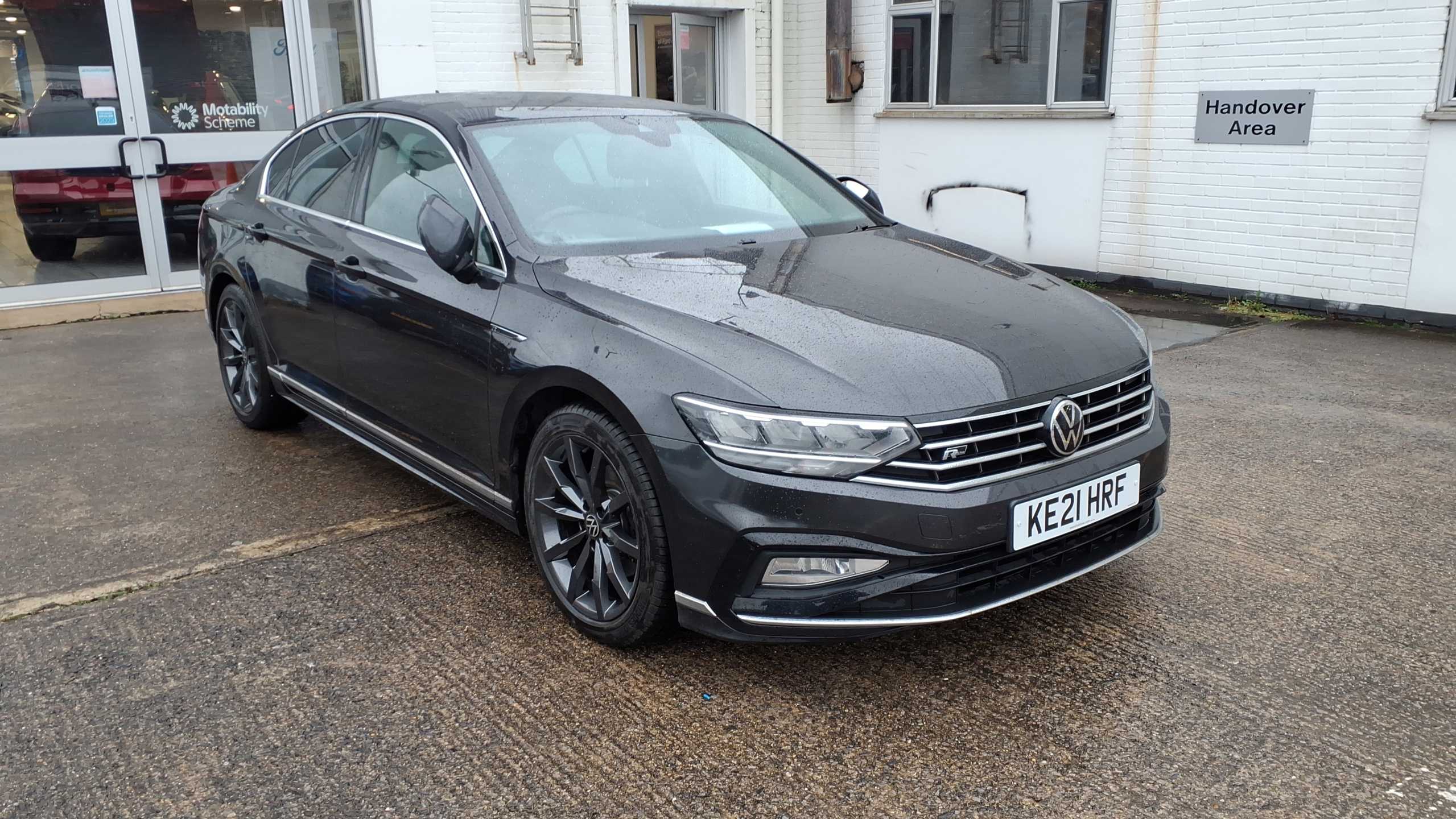 Main listing image - Volkswagen Passat