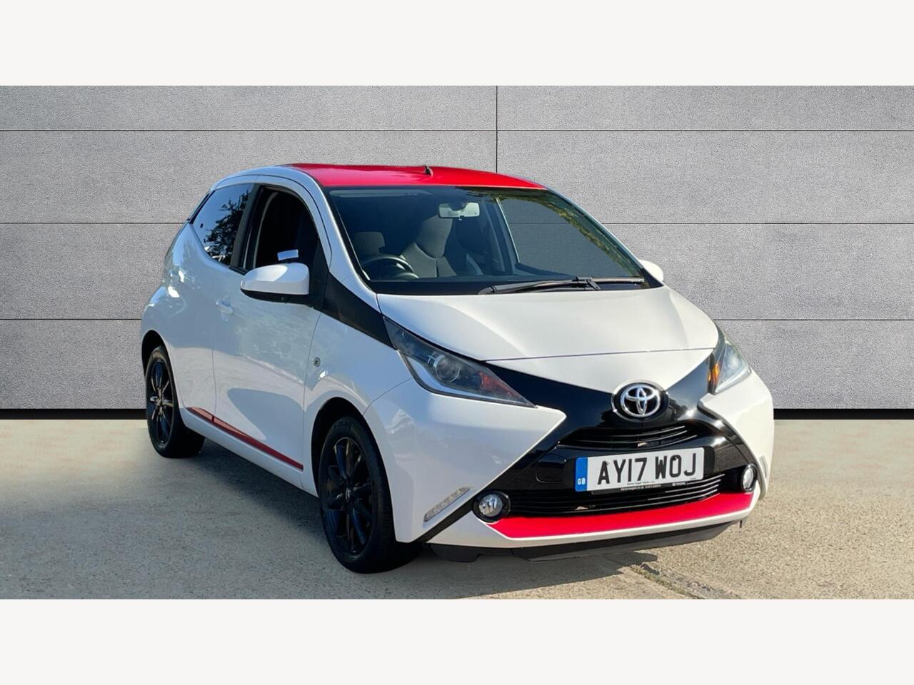 Main listing image - Toyota Aygo