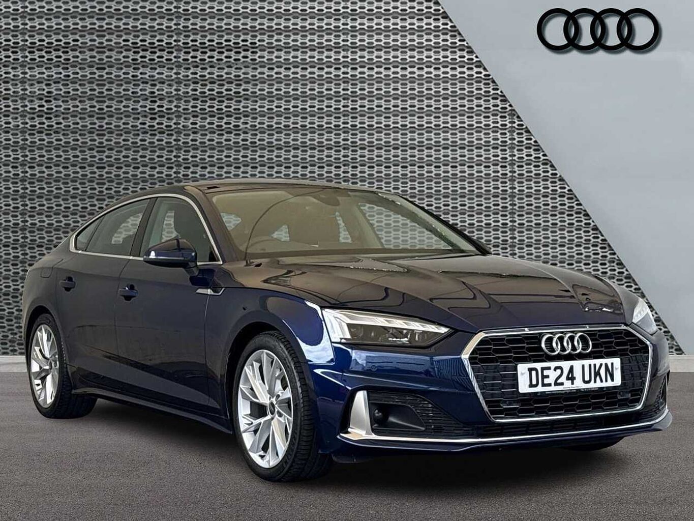 Main listing image - Audi A5