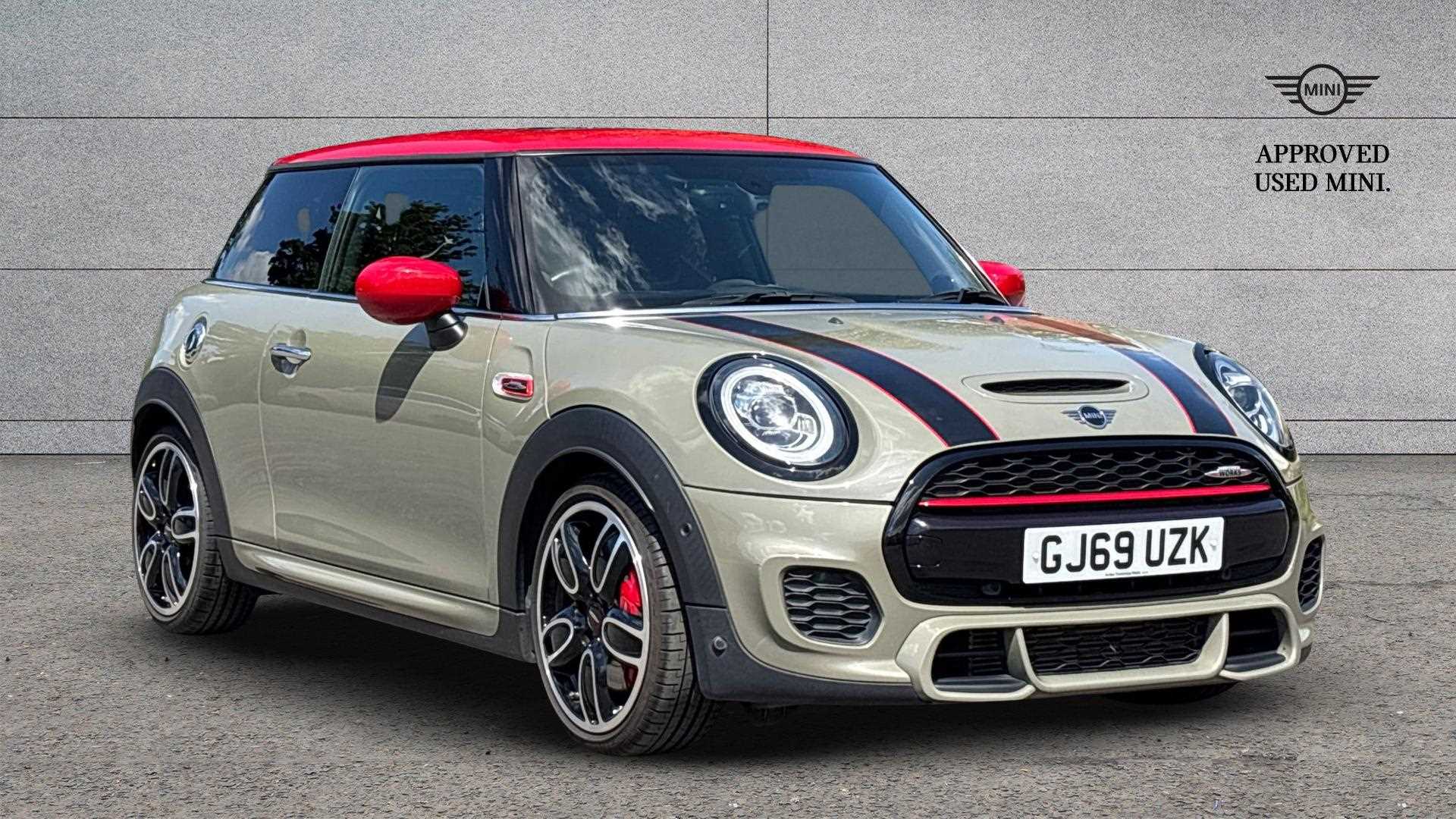 Main listing image - MINI Hatchback
