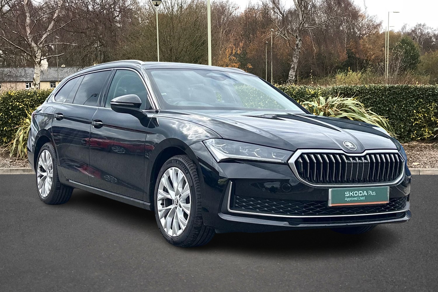 Main listing image - Skoda Superb Estate