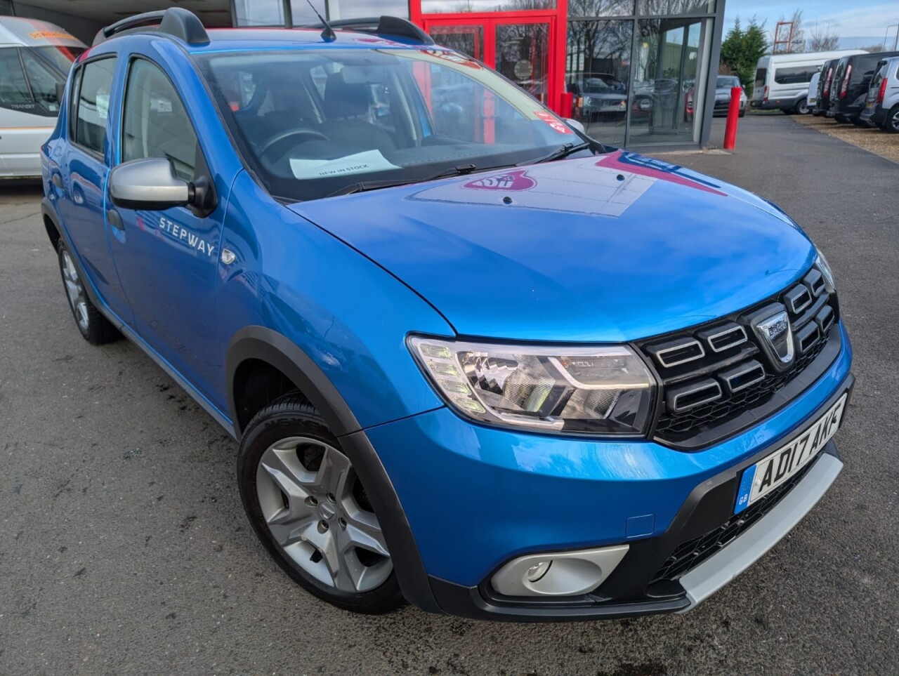 Main listing image - Dacia Sandero Stepway