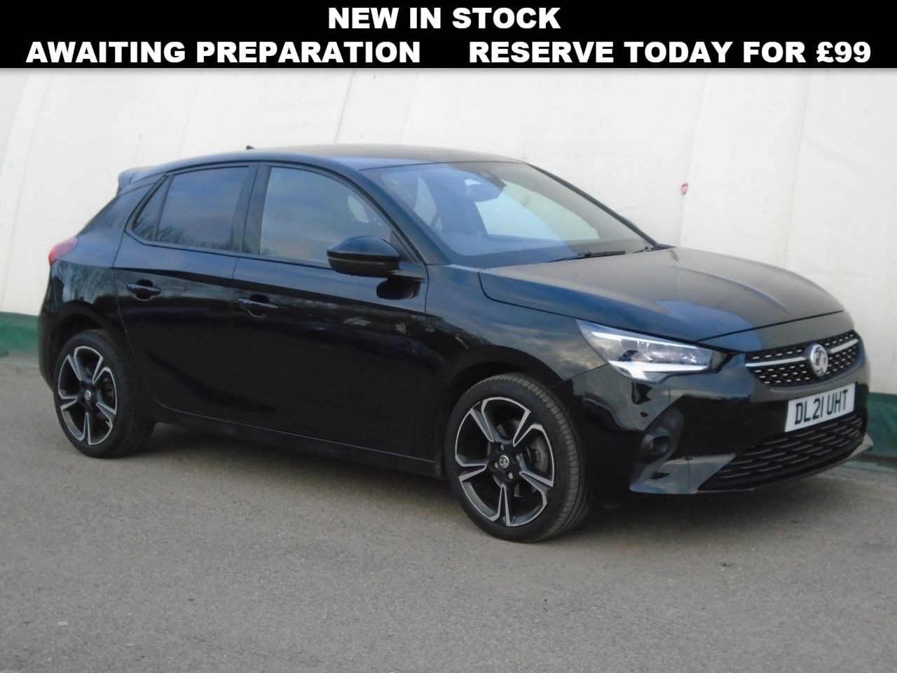 Main listing image - Vauxhall Corsa