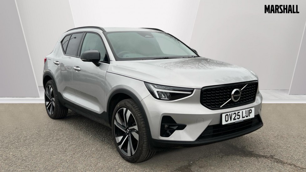 Main listing image - Volvo XC40