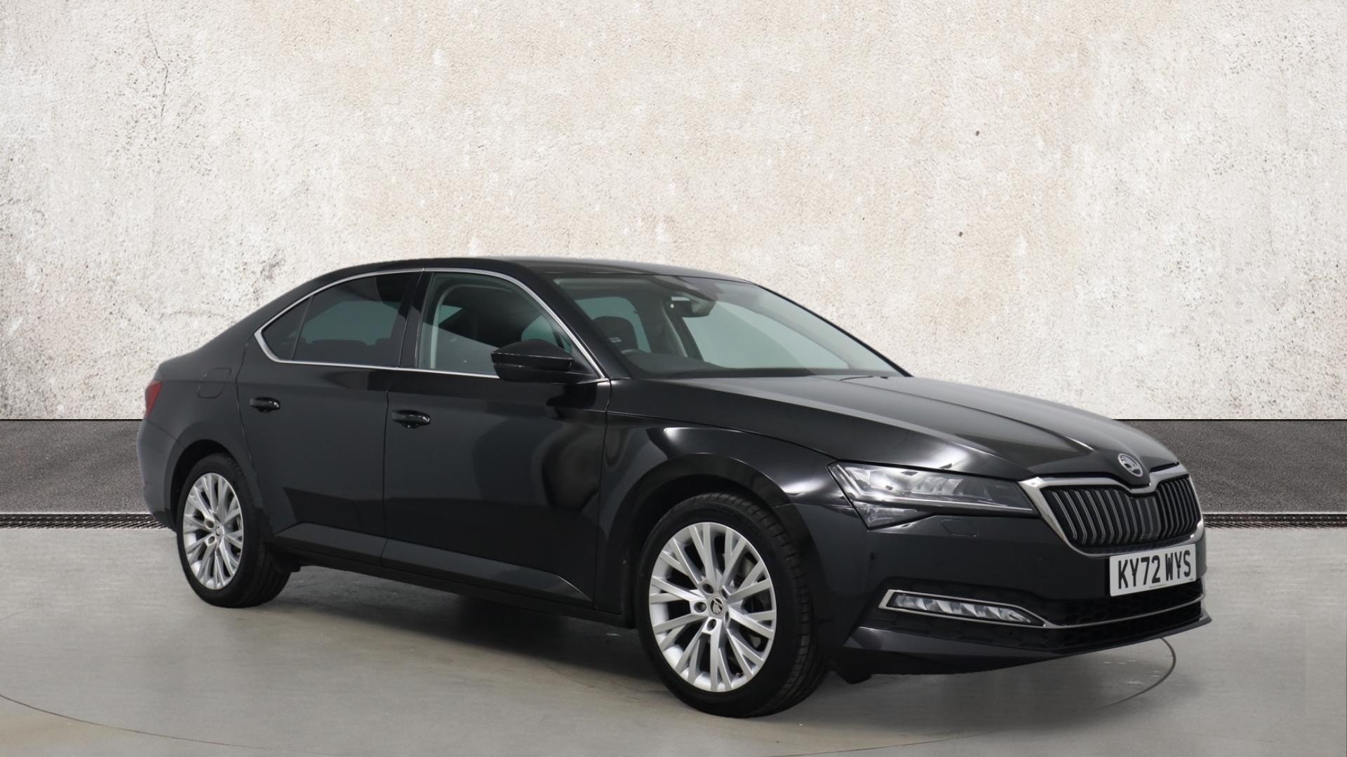 Main listing image - Skoda Superb