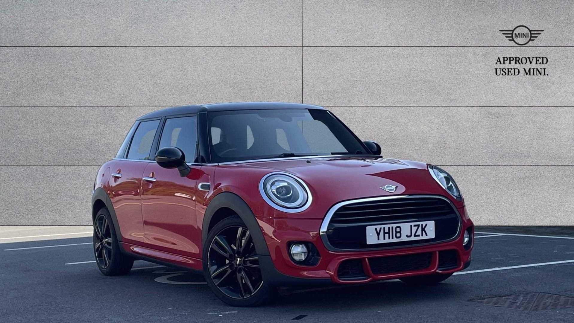 Main listing image - MINI Hatchback 5dr