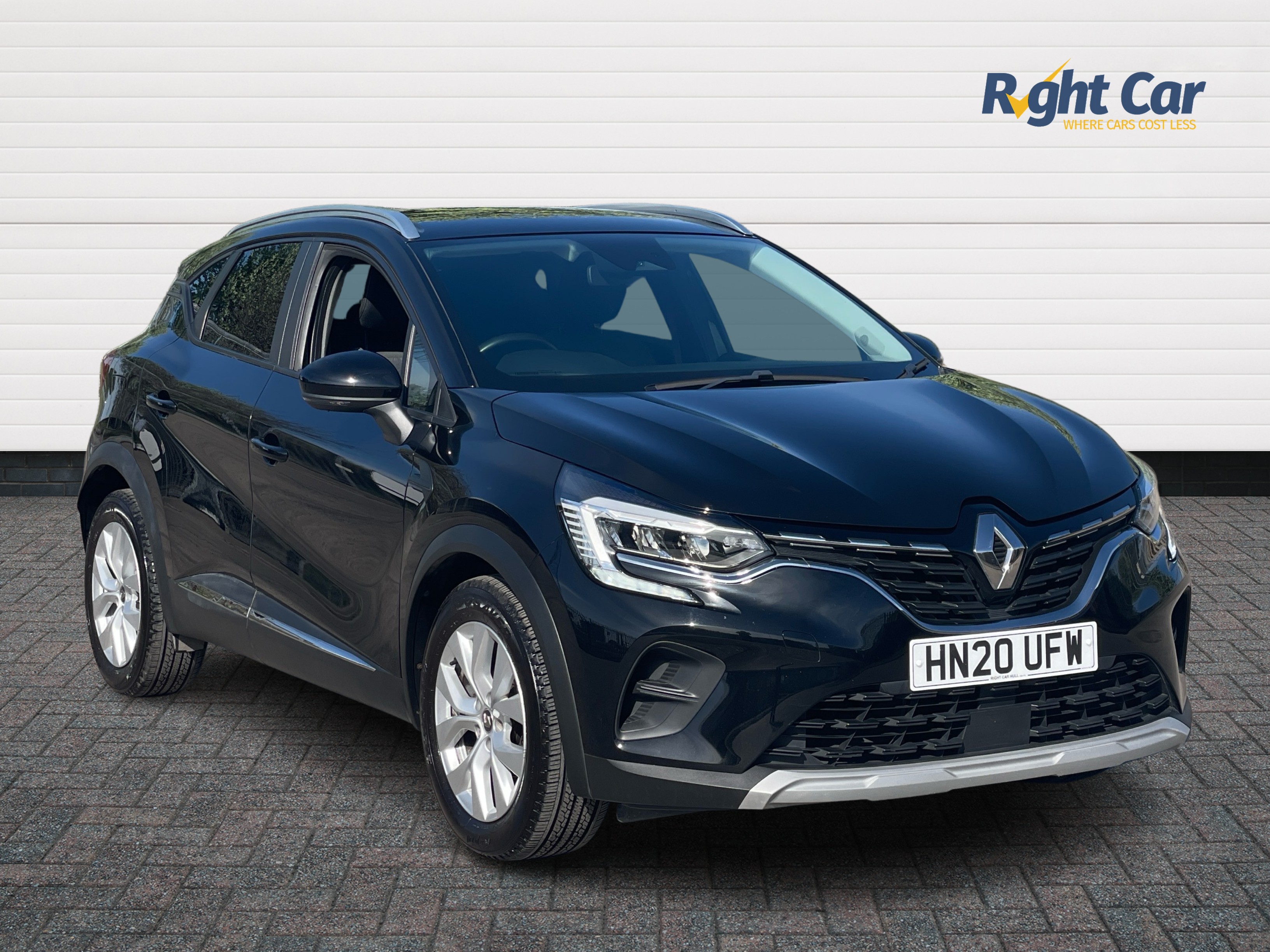 Main listing image - Renault Captur