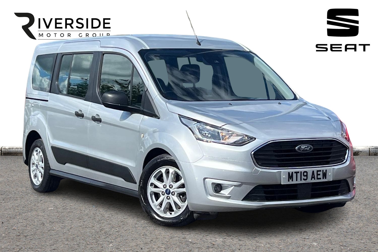 Main listing image - Ford Grand Tourneo Connect