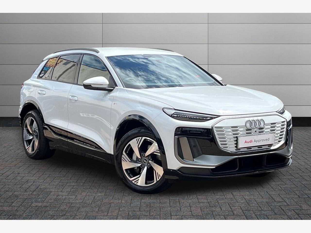 Main listing image - Audi Q6