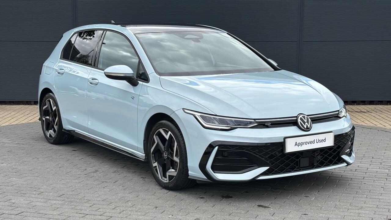 Main listing image - Volkswagen Golf