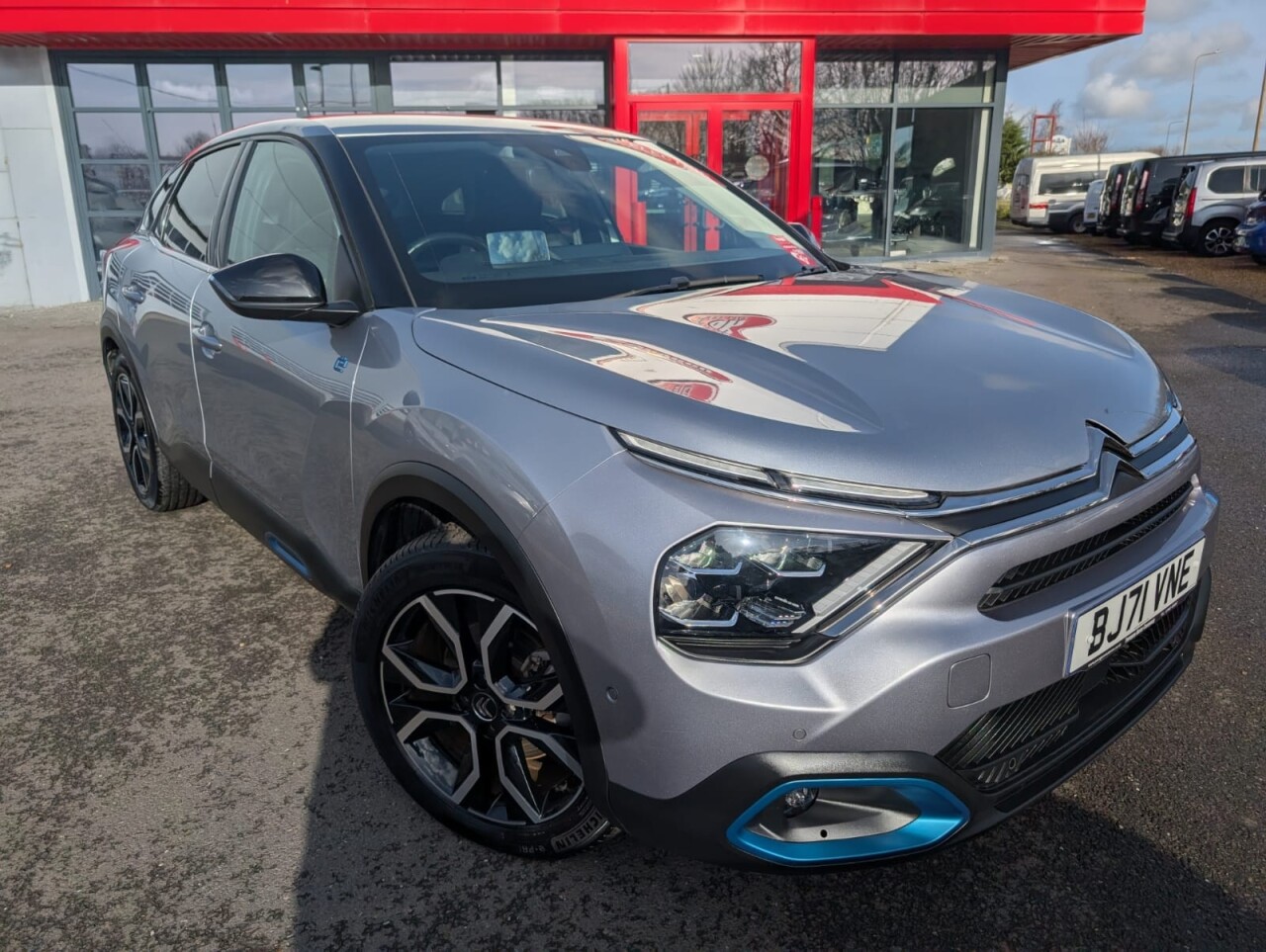 Main listing image - Citroen C4