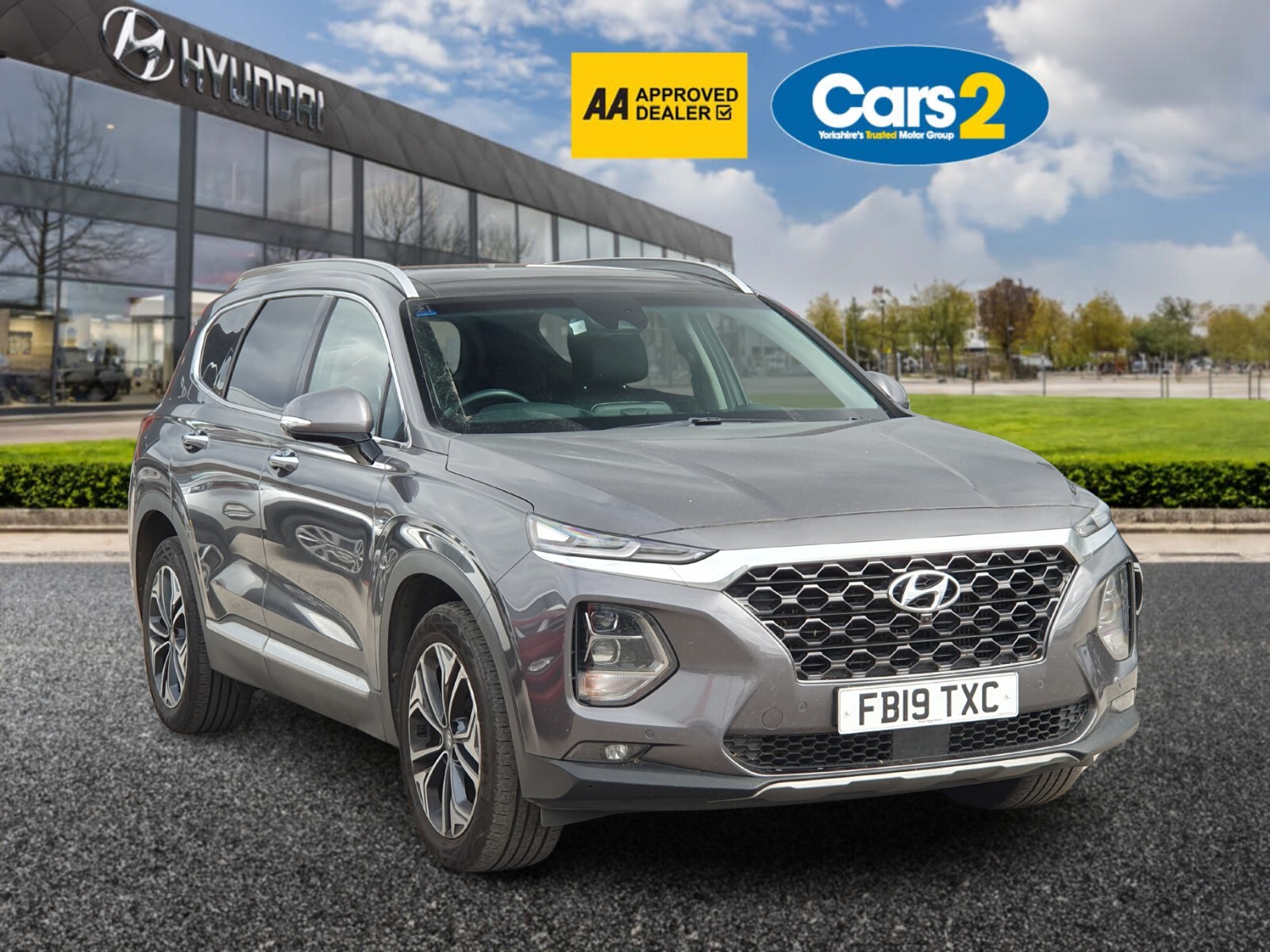 Main listing image - Hyundai Santa Fe