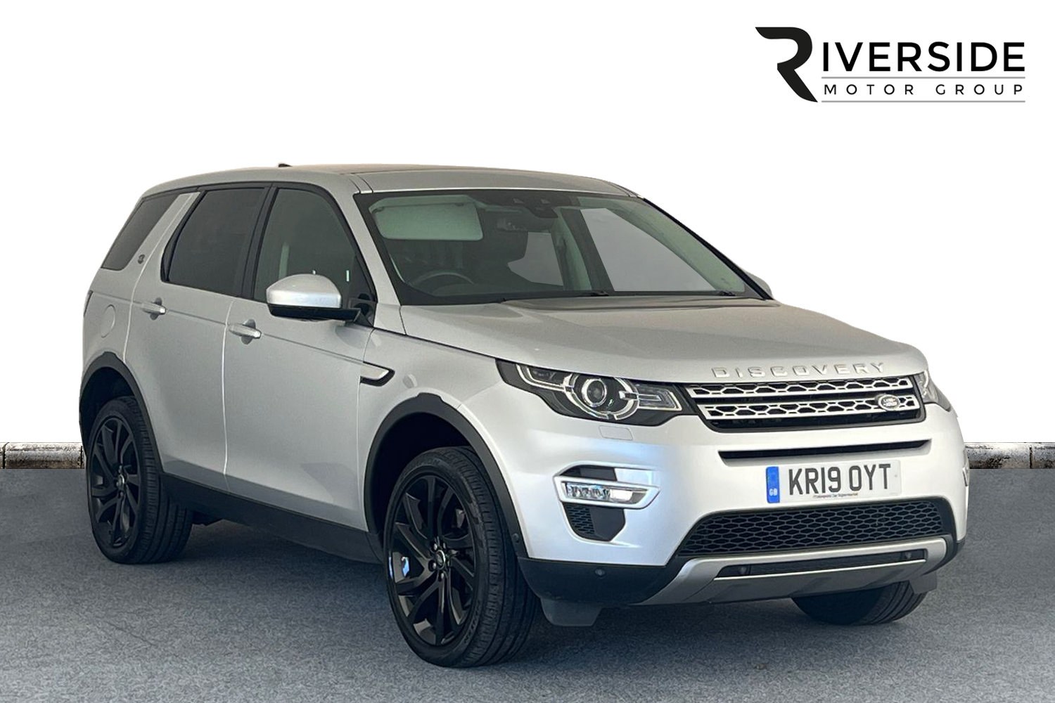 Main listing image - Land Rover Discovery Sport