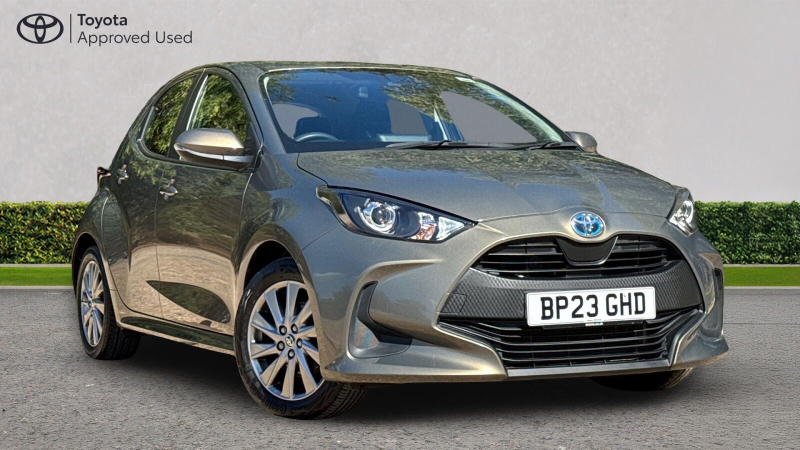 Main listing image - Toyota Yaris
