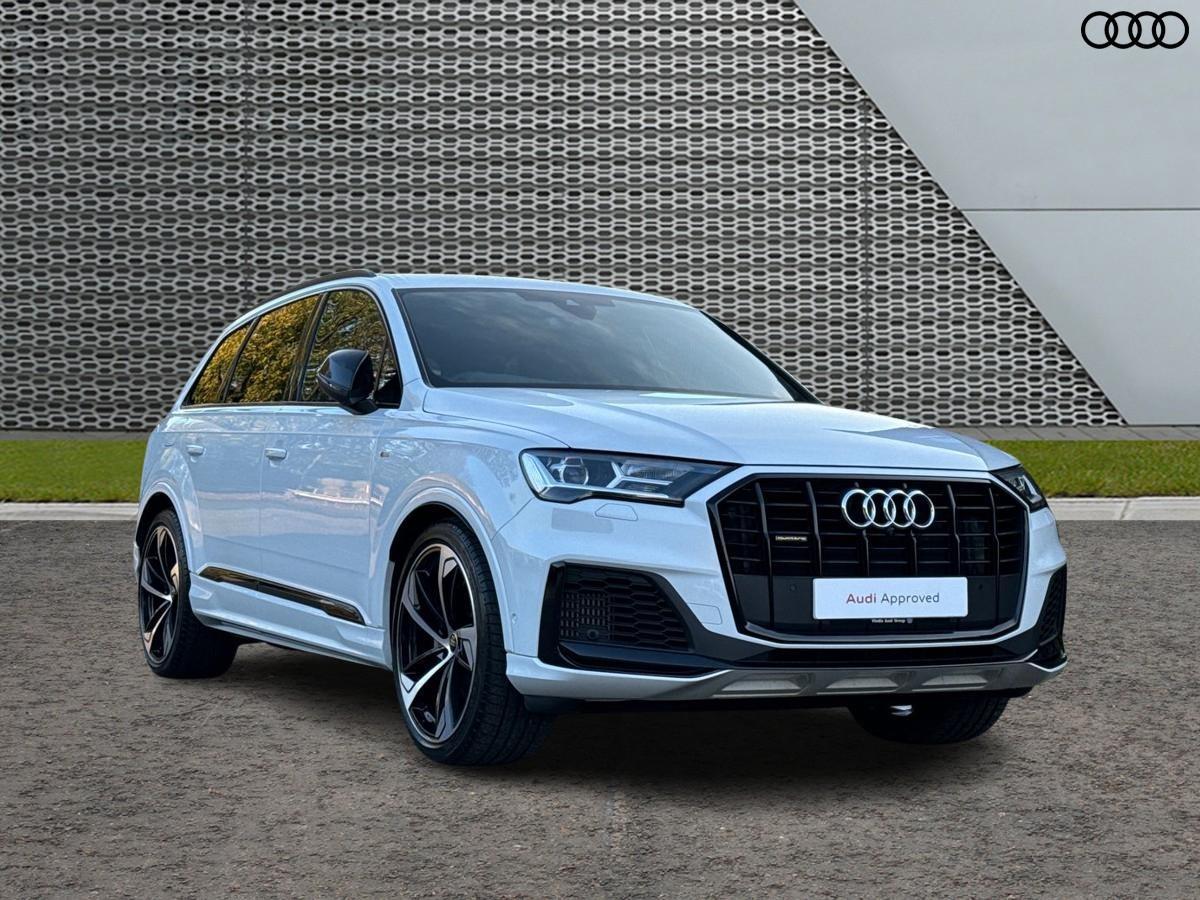 Main listing image - Audi Q7