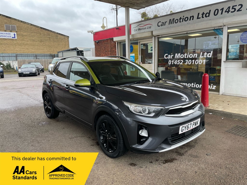 Main listing image - Kia Stonic