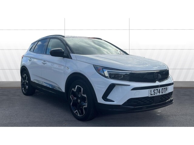 Main listing image - Vauxhall Grandland