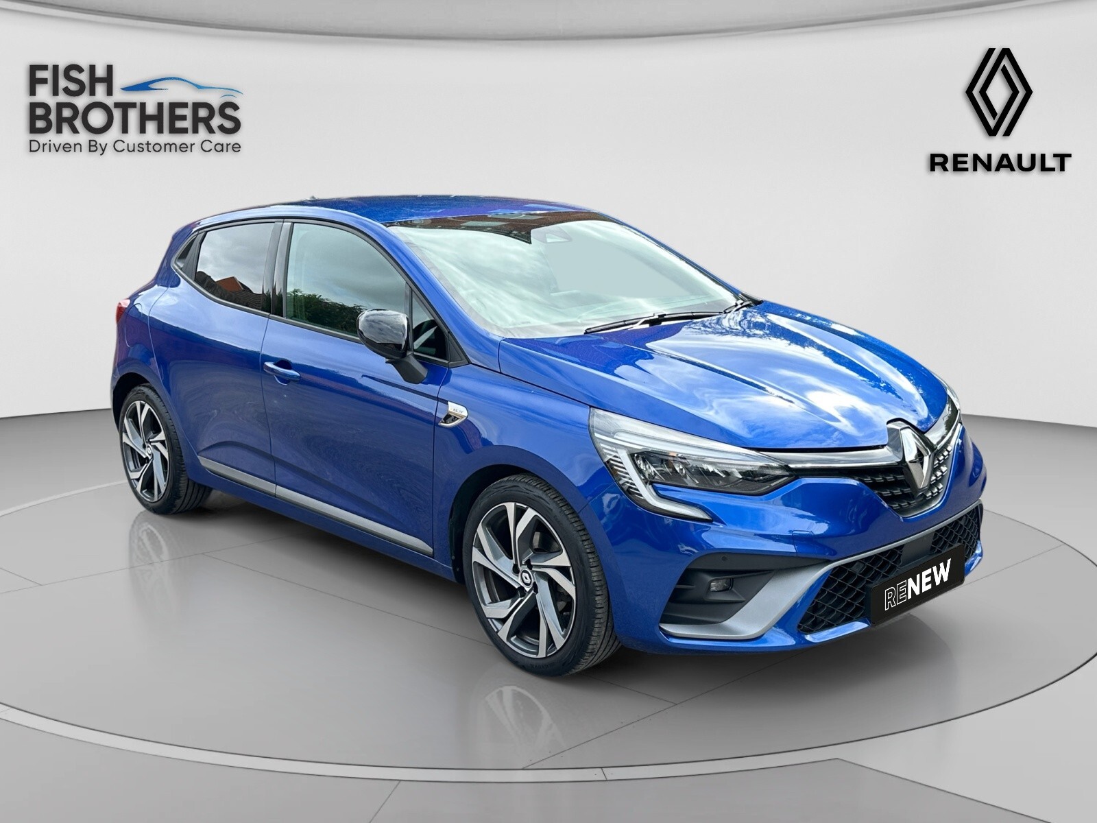 Main listing image - Renault Clio