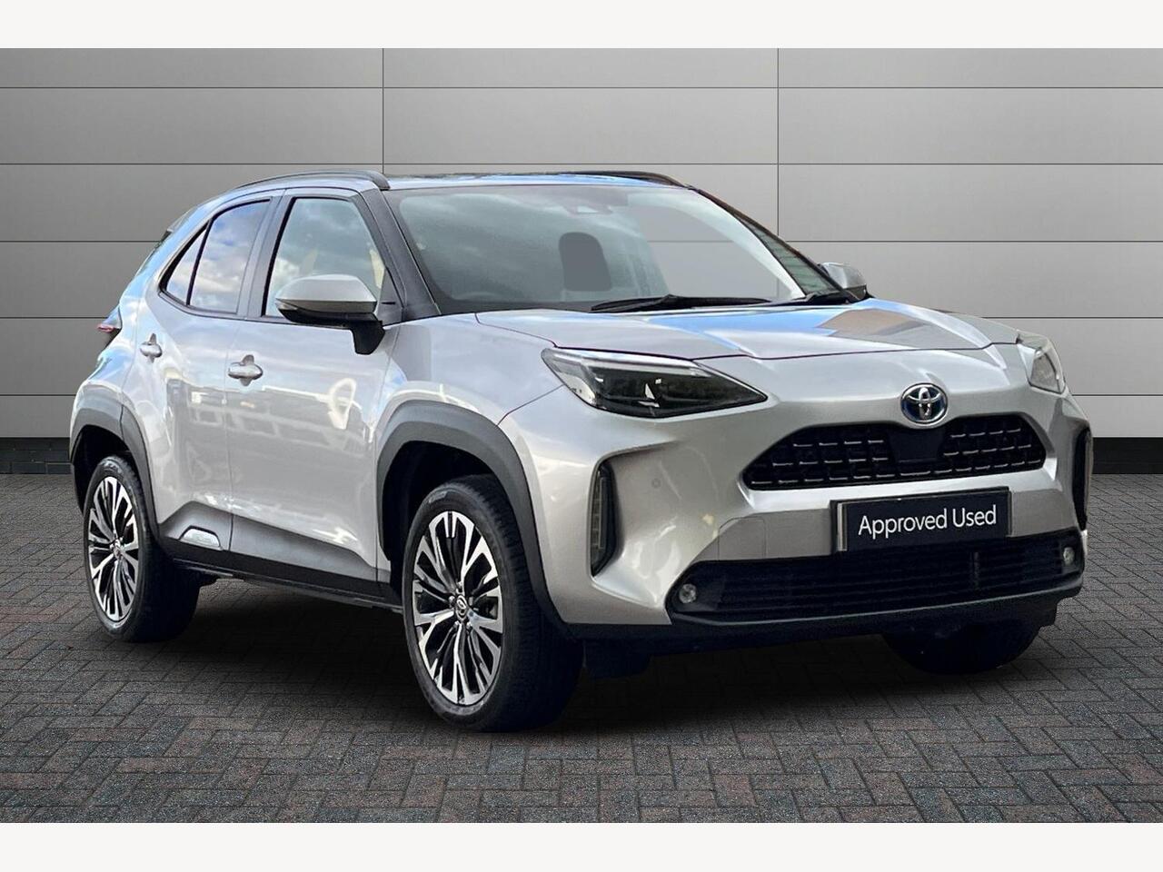 Main listing image - Toyota Yaris Cross
