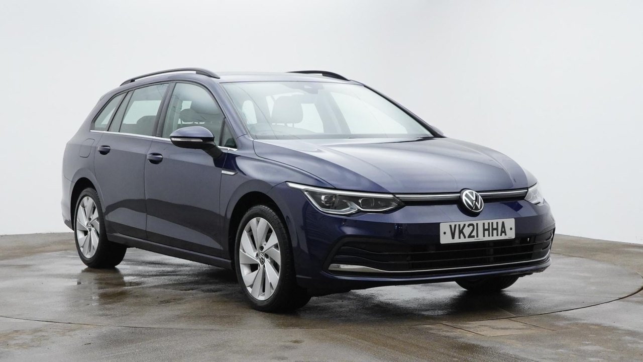 Main listing image - Volkswagen Golf Estate