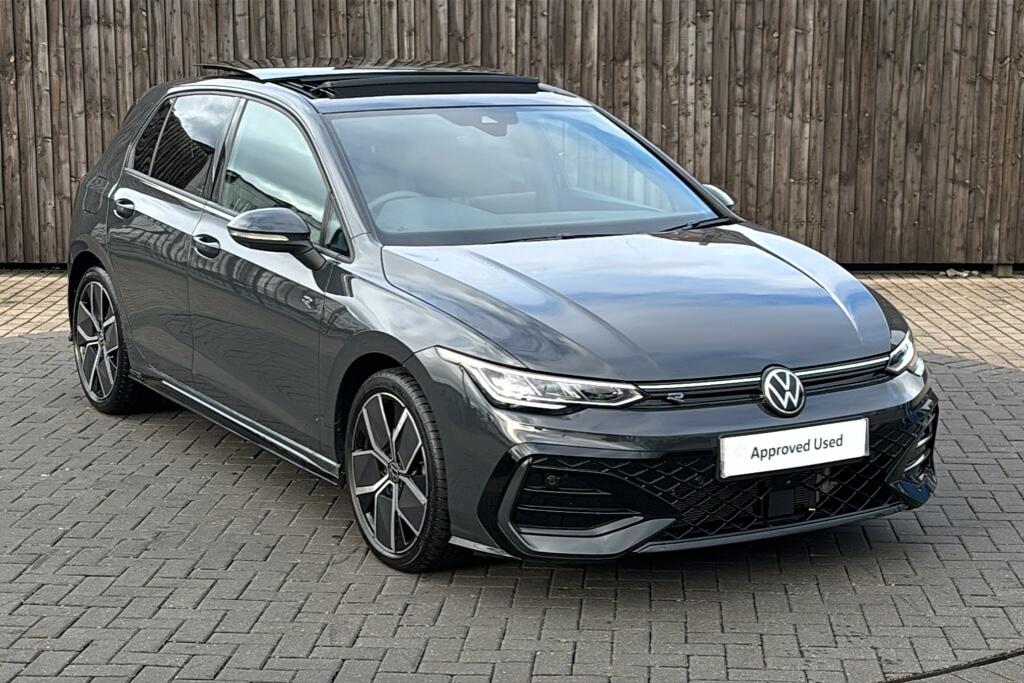 Main listing image - Volkswagen Golf