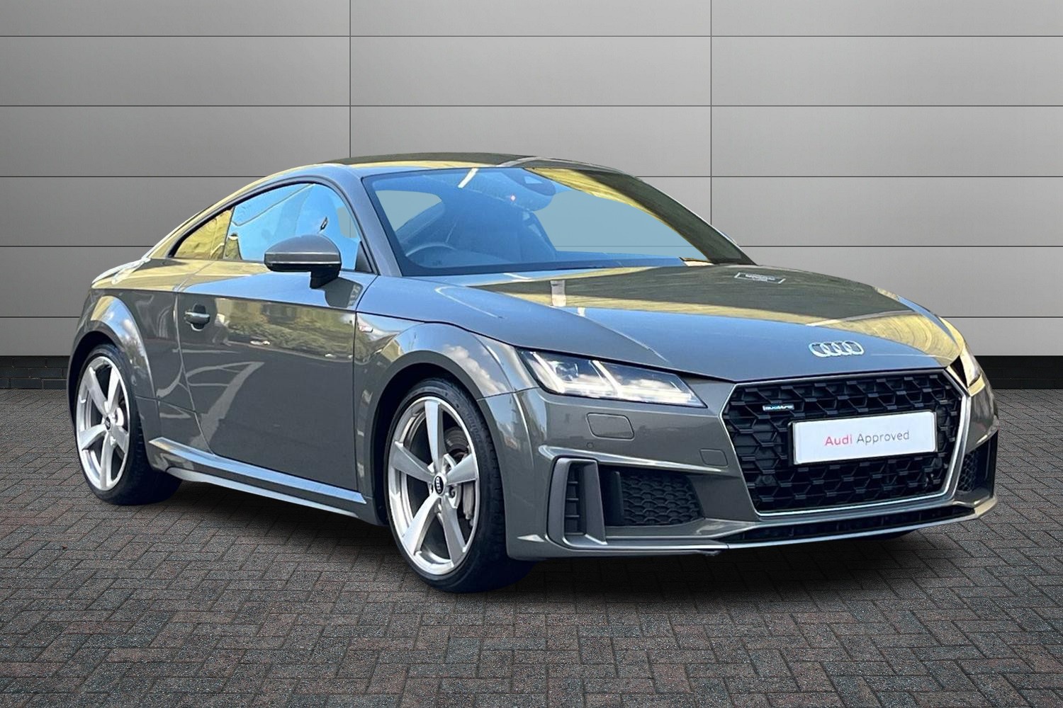 Main listing image - Audi TT